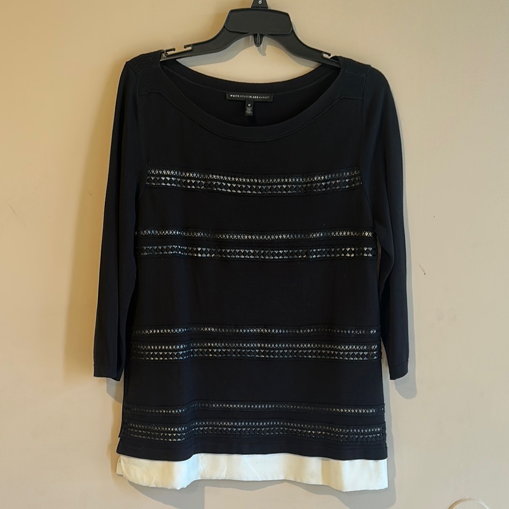 White House Black Market Boxy Black and White 3/4 Sleeve Blouse